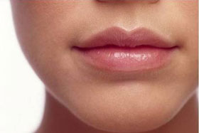 Rellenos con ácido hialurónico en tercio facial inferior